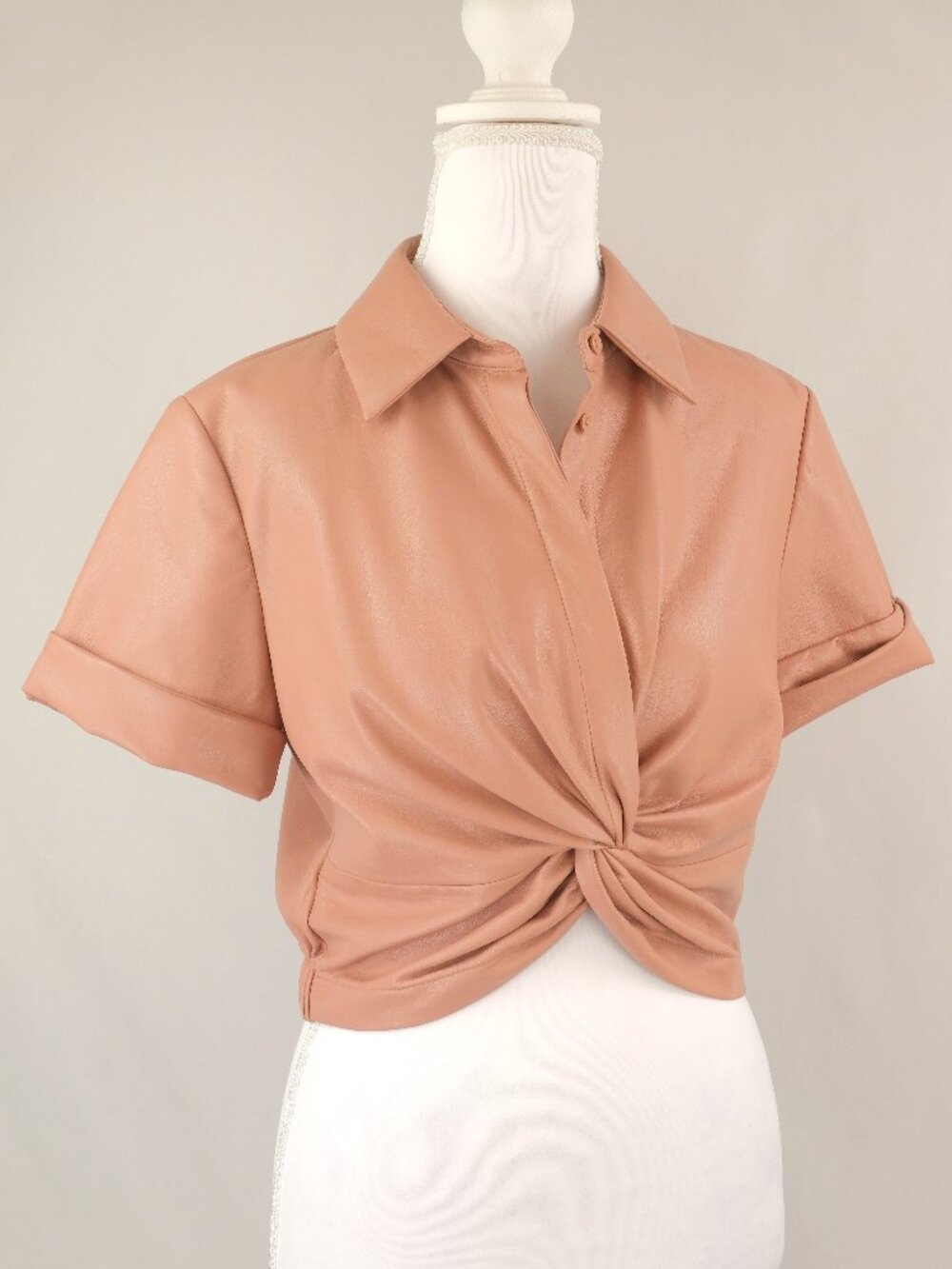 Alice + Olivia Phoebe Vegan Leather Twist Front Collared Short Sleeve Crop Top